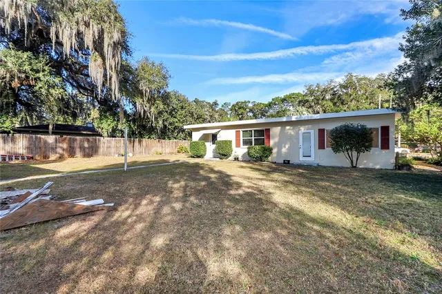 $1,800 | 11636 Osceola Road, Dunnellon, FL 34431