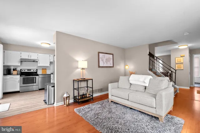 $399,900 | 210 Martins Way, Mount Laurel, NJ 08054