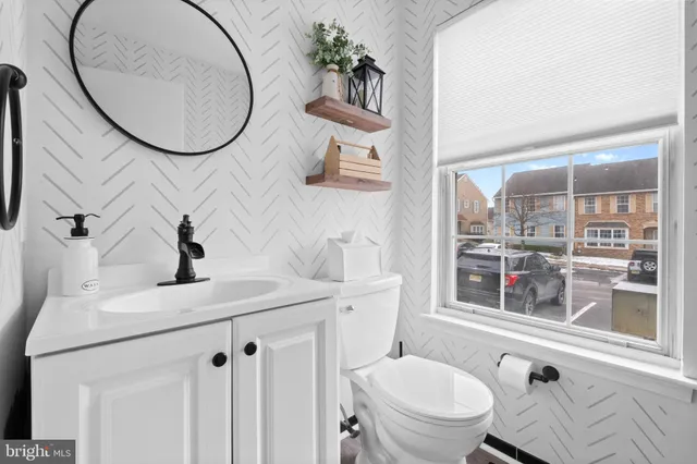 $399,900 | 210 Martins Way, Mount Laurel, NJ 08054