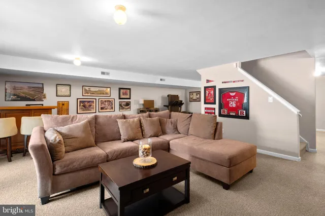 $399,900 | 210 Martins Way, Mount Laurel, NJ 08054