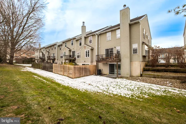 $399,900 | 210 Martins Way, Mount Laurel, NJ 08054