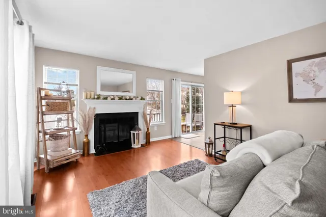 $399,900 | 210 Martins Way, Mount Laurel, NJ 08054