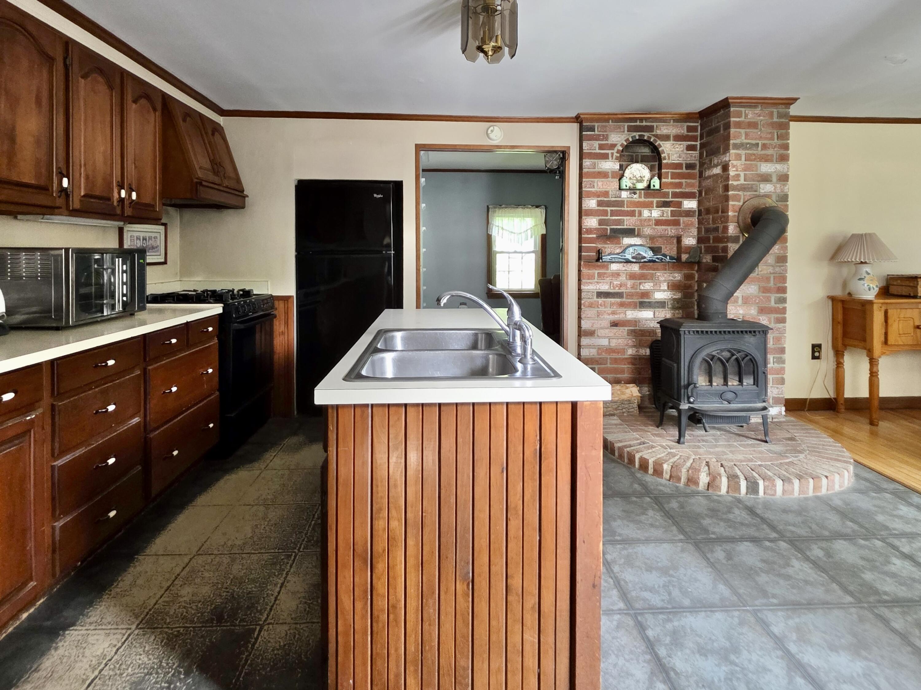 115 Campbell Pond Road West Bath, ME 04530 - Photo 10 of 47 10