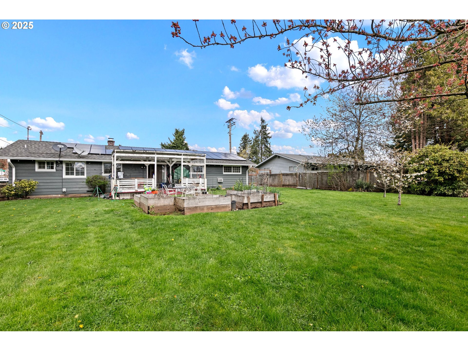 83 Hayden Bridge Way Springfield, OR 97477 - Photo 16 of 20