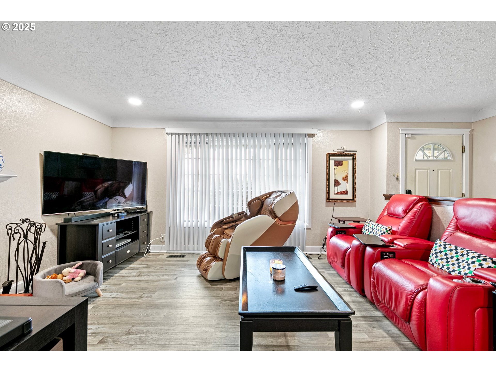 83 Hayden Bridge Way Springfield, OR 97477 - Photo 3 of 20