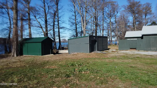 a view of a room with an empty space