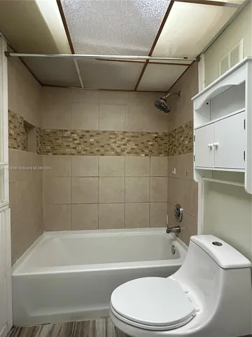 $169,900 | 7480 Northwest 17th Street, Unit 305, Plantation, FL 33313