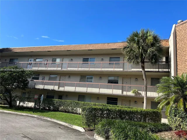 $169,900 | 7480 Northwest 17th Street, Unit 305, Plantation, FL 33313