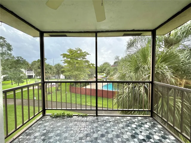 $169,900 | 7480 Northwest 17th Street, Unit 305, Plantation, FL 33313