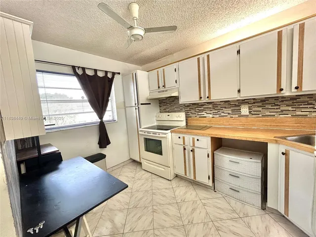 $169,900 | 7480 Northwest 17th Street, Unit 305, Plantation, FL 33313