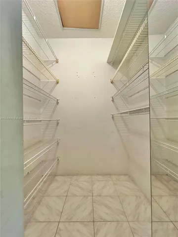 $169,900 | 7480 Northwest 17th Street, Unit 305, Plantation, FL 33313