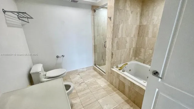 $3,850 | 1800 Sunset Harbour Drive, Unit 809, Miami Beach, FL 33139