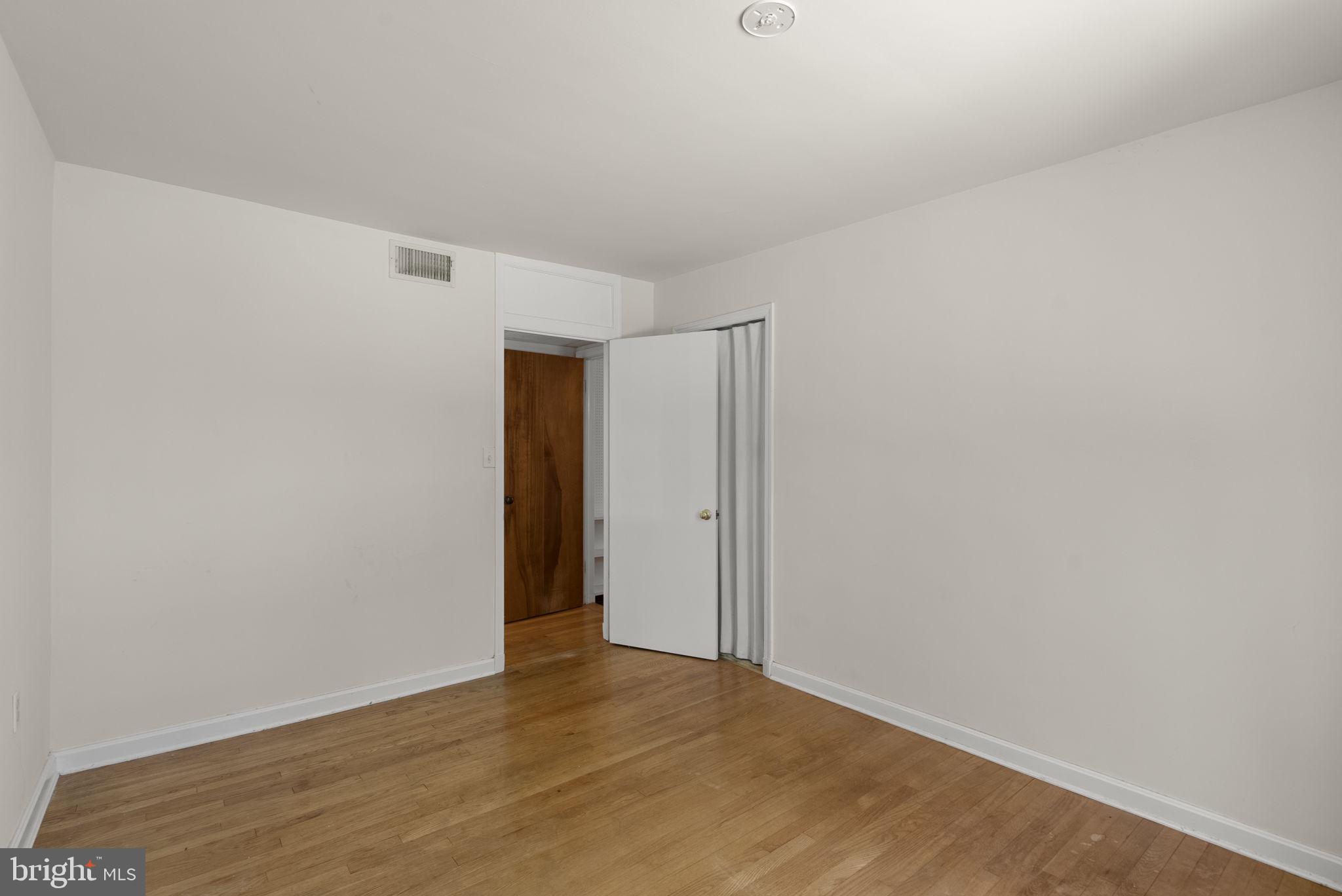 4376 Rte 97 Avenue Brookeville, MD 20833 - Photo 22 of 70 Bedroom 2
