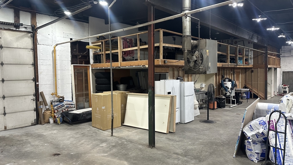 330 William Street Fall River, MA 02721 - Photo 20 of 21