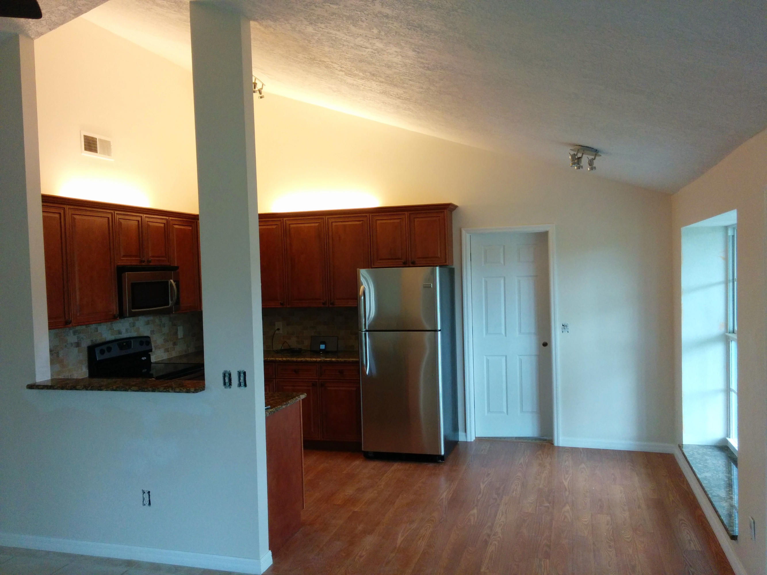 8322 Huntsman Place Boca Raton, FL 33433 - Photo 4 of 14 22