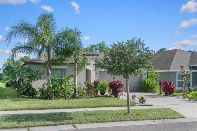 $324,900 | 11303 Misty Moss Drive, Wimauma, FL 33598