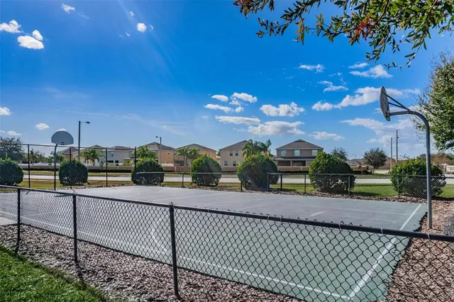 $324,900 | 11303 Misty Moss Drive, Wimauma, FL 33598