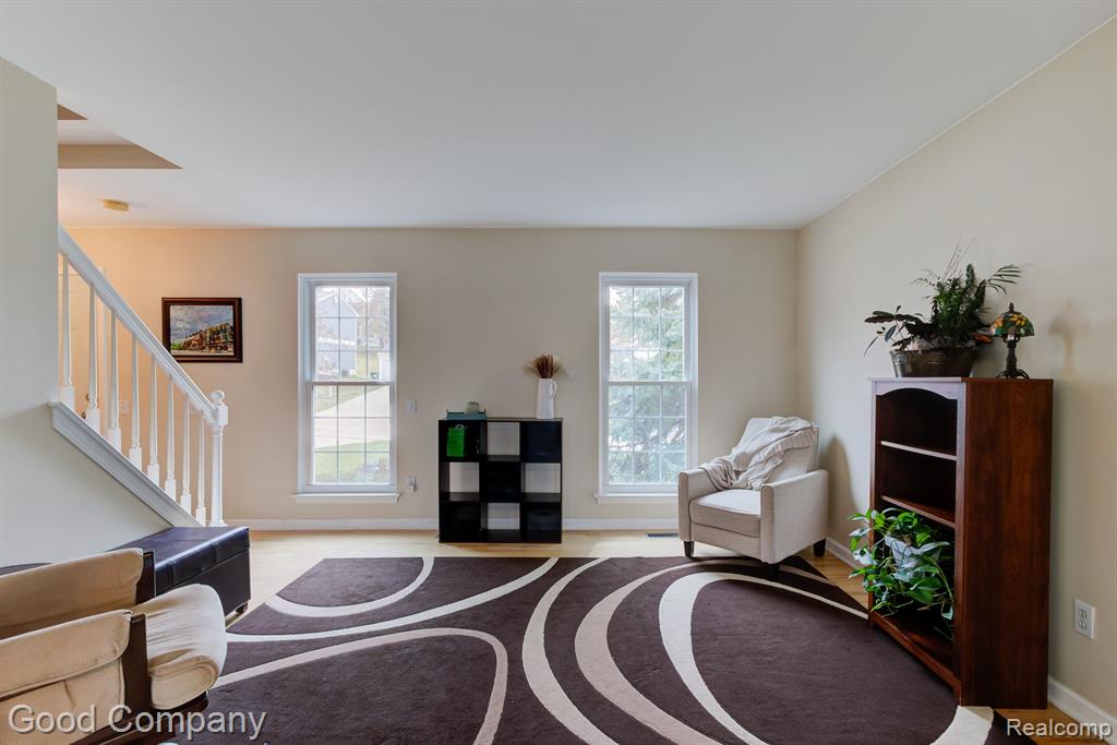 343 Whitney Drive Rochester Hills, MI 48307 - Photo 7 of 43