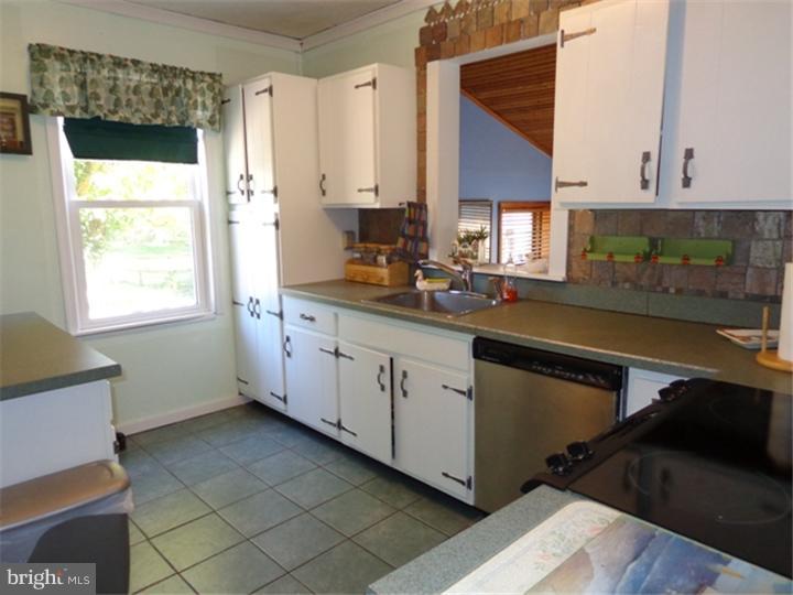 1803 Hidden Valley Road Macungie, PA 18062 - Photo 6 of 24 Gallery Image 6
