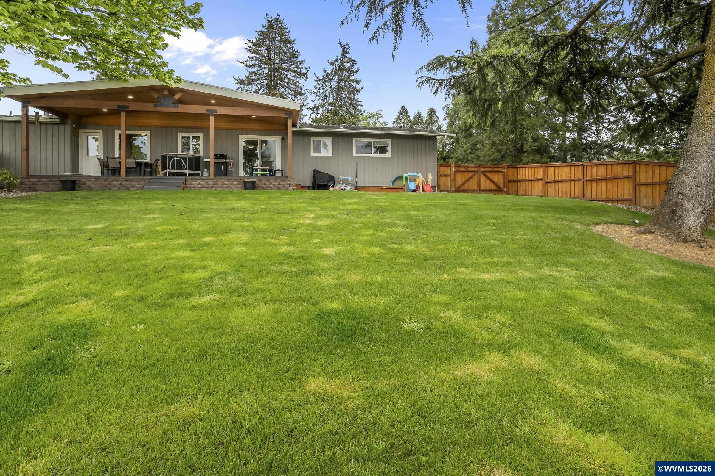 2239 Steiwer Road Southeast Jefferson, OR 97352 - Photo 2 of 36
