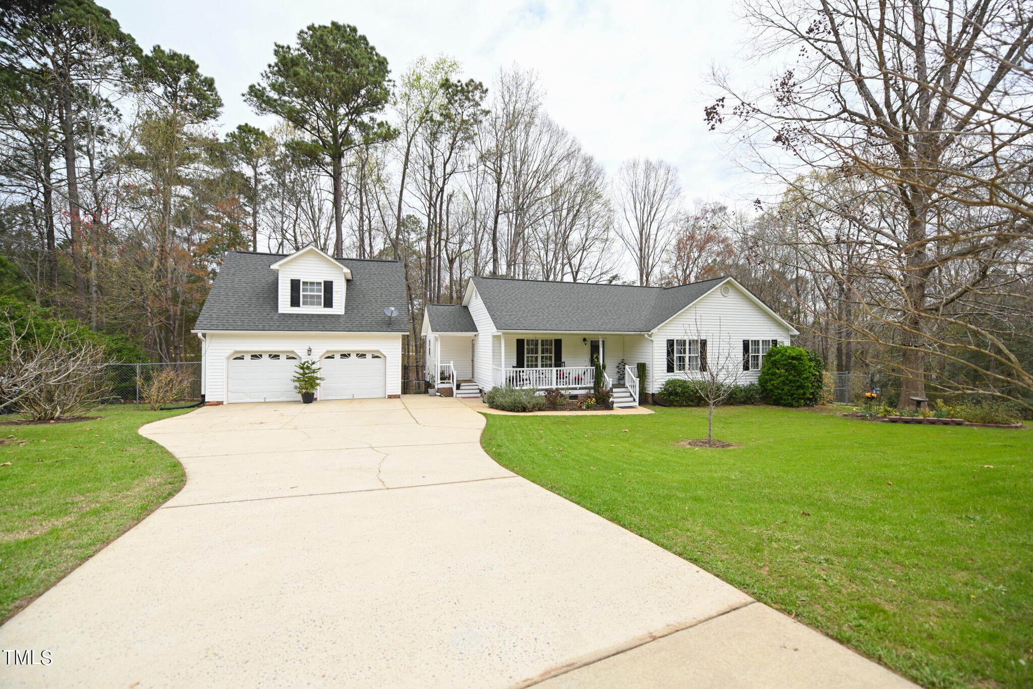 207 Beaver Ridge Way Benson, NC 27504 - Photo 1 of 37 001