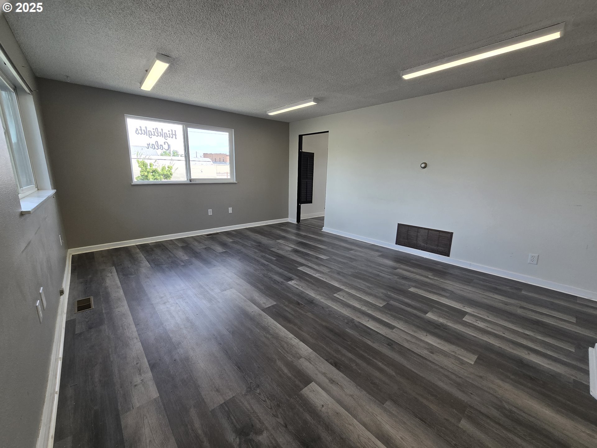 205 Southwest 3rd Street Hermiston, OR 97838 - Photo 9 of 22