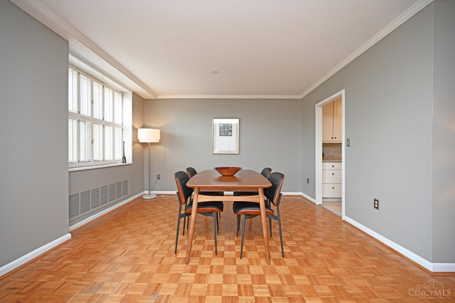 2444 Madison Road, Unit 202A Cincinnati, OH 45208 - Photo 14 of 41