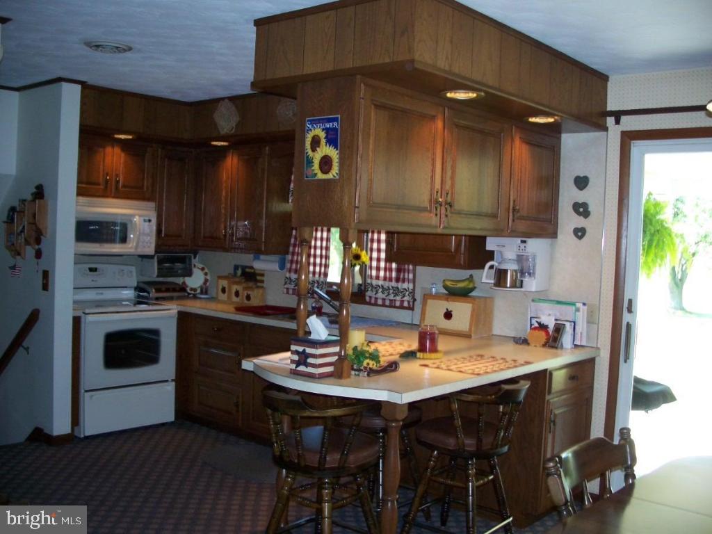 53 Deep Run Road Myerstown, PA 17067 - Photo 3 of 11 Gallery Image 3