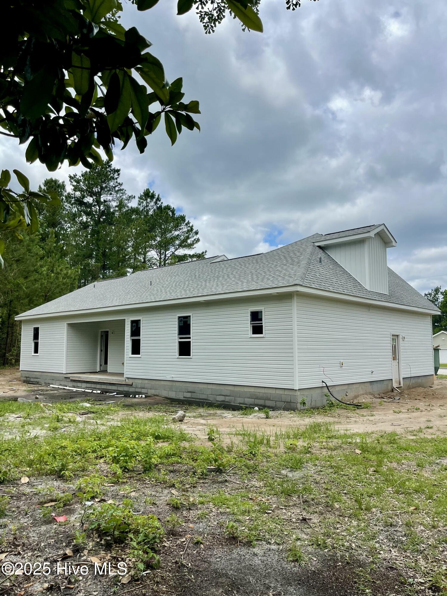169 Howard Road Newport, NC 28570 - Photo 5 of 29 Rear
