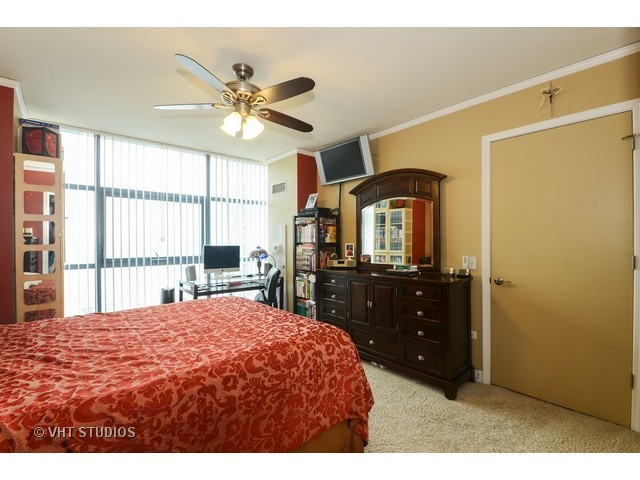 201 North Westshore Drive, Unit 2604 Chicago, IL 60601 - Photo 11 of 25
