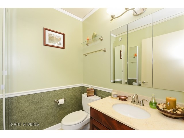 201 North Westshore Drive, Unit 2604 Chicago, IL 60601 - Photo 16 of 25