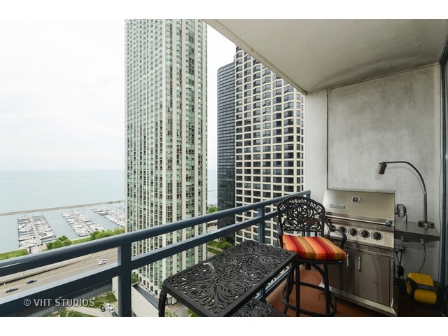 201 North Westshore Drive, Unit 2604 Chicago, IL 60601 - Photo 17 of 25