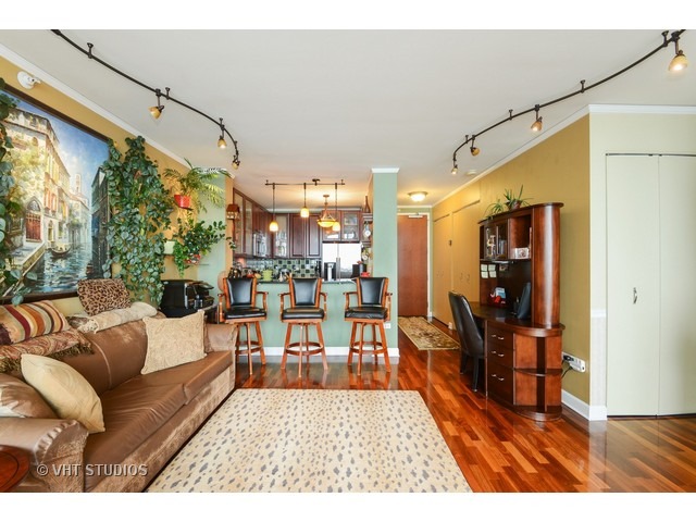 201 North Westshore Drive, Unit 2604 Chicago, IL 60601 - Photo 4 of 25