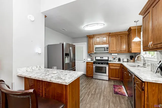 $225,000 | 731 Castlewood Street, Denham Springs, LA 70726