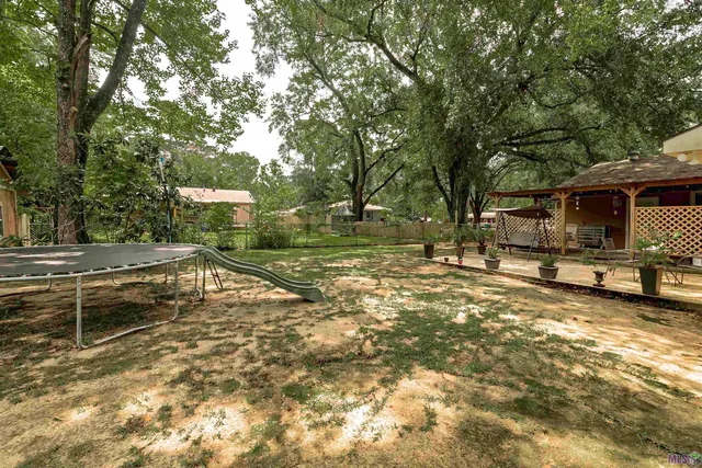 $225,000 | 731 Castlewood Street, Denham Springs, LA 70726