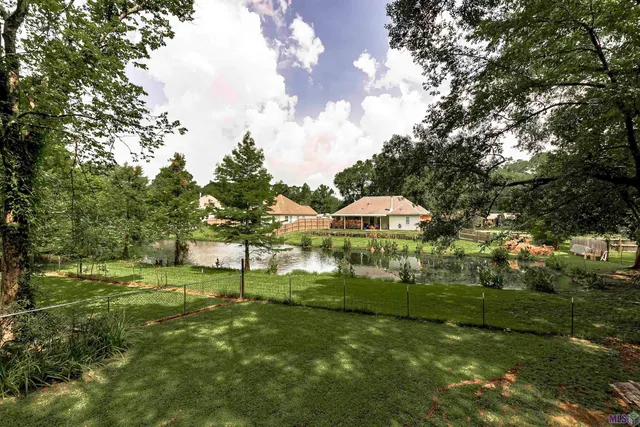 $225,000 | 731 Castlewood Street, Denham Springs, LA 70726