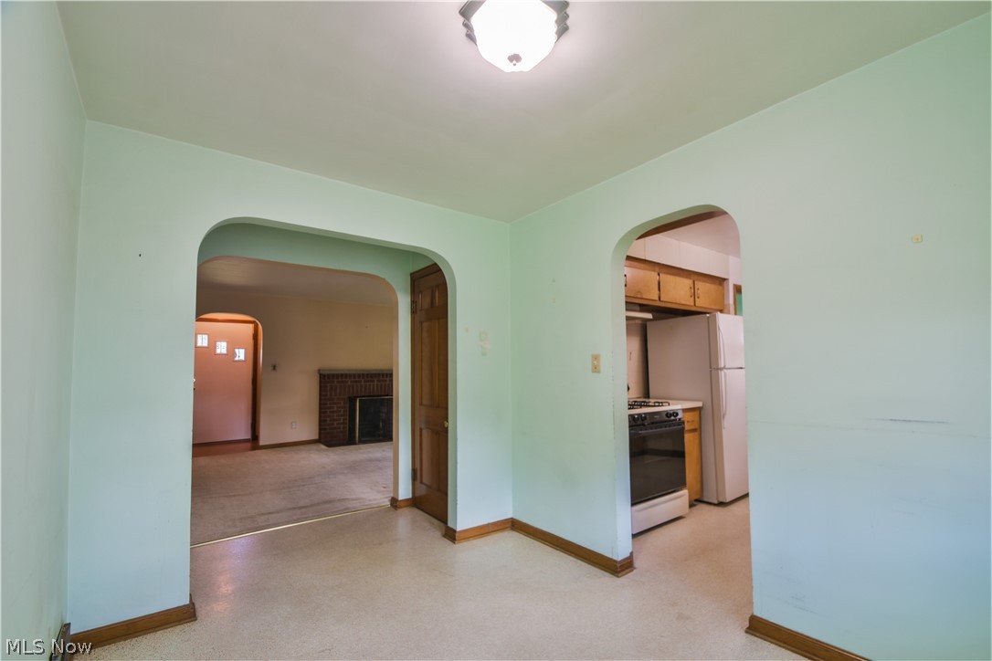 6226 Dunham Road Maple Heights, OH 44137 - Photo 7 of 30