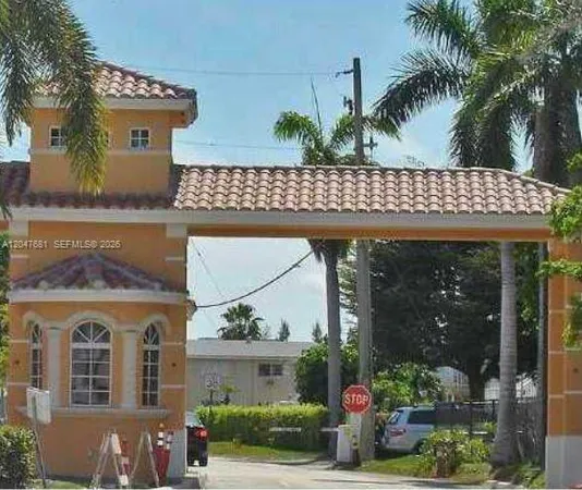 $1,600 | 600 Layne Boulevard, Unit 115, Hallandale Beach, FL 33009