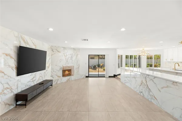 $975,000 | 2840 Duneville Street, Las Vegas, NV 89146