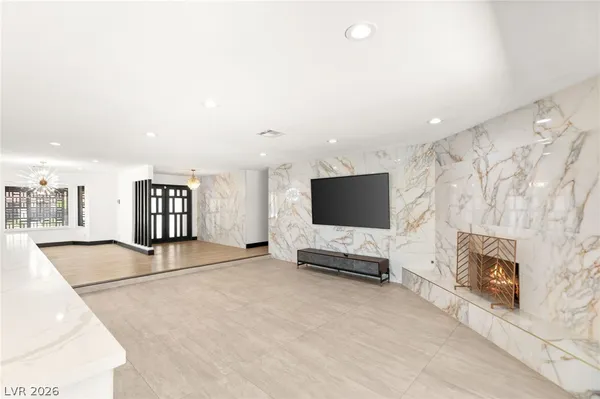 $900,000 | 2840 Duneville Street, Las Vegas, NV 89146