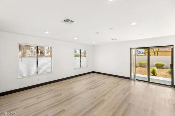 $900,000 | 2840 Duneville Street, Las Vegas, NV 89146