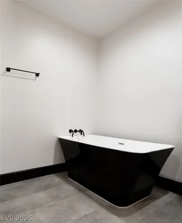 $900,000 | 2840 Duneville Street, Las Vegas, NV 89146