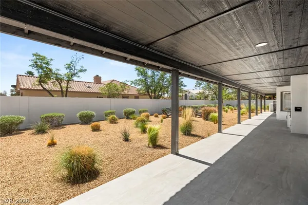 $975,000 | 2840 Duneville Street, Las Vegas, NV 89146