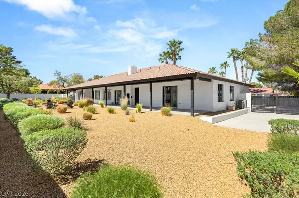 $975,000 | 2840 Duneville Street, Las Vegas, NV 89146