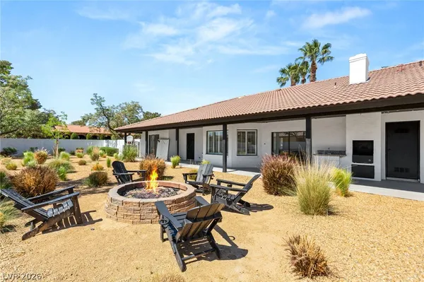 $975,000 | 2840 Duneville Street, Las Vegas, NV 89146