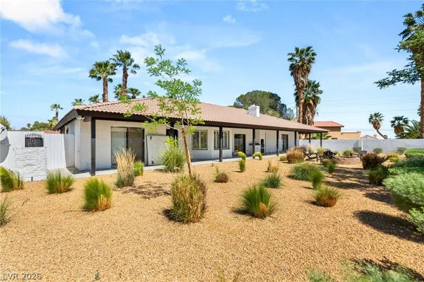 $975,000 | 2840 Duneville Street, Las Vegas, NV 89146