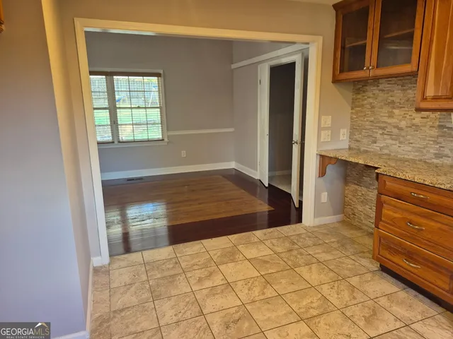 $360,000 | 3911 Oak Harbour Drive, Gainesville, GA 30506