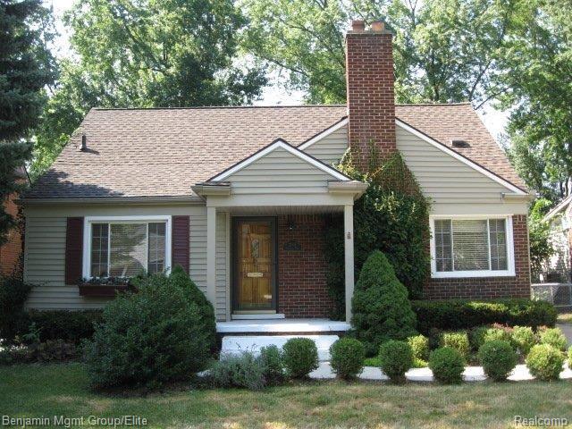 2148 Pembroke Road Birmingham, MI 48009 - Photo 1 of 10 IMG_2878