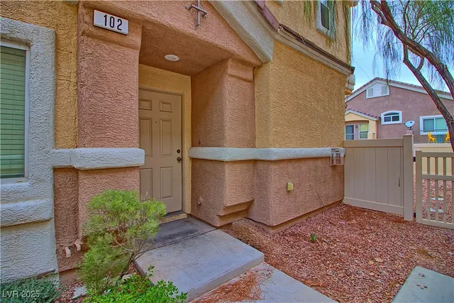 $350,000 | 1093 Elation Lane, Unit 2, Henderson, NV 89002