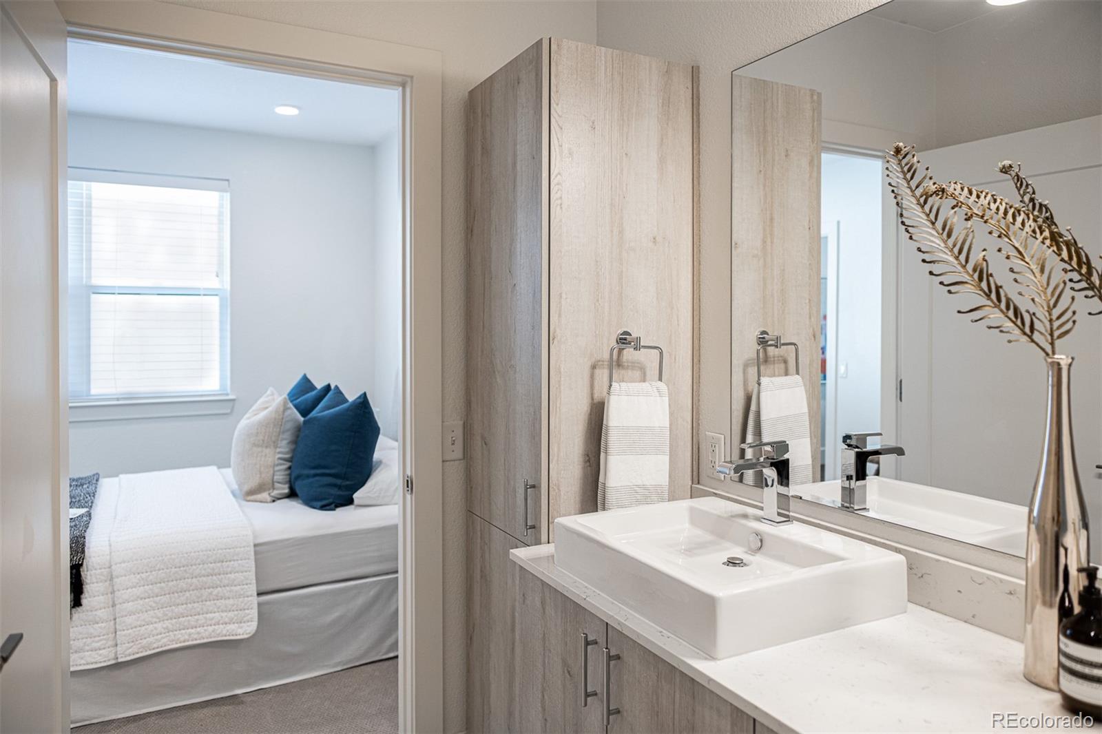 431 East Bayaud Avenue, Unit R212 Denver, CO 80209 - Photo 17 of 36